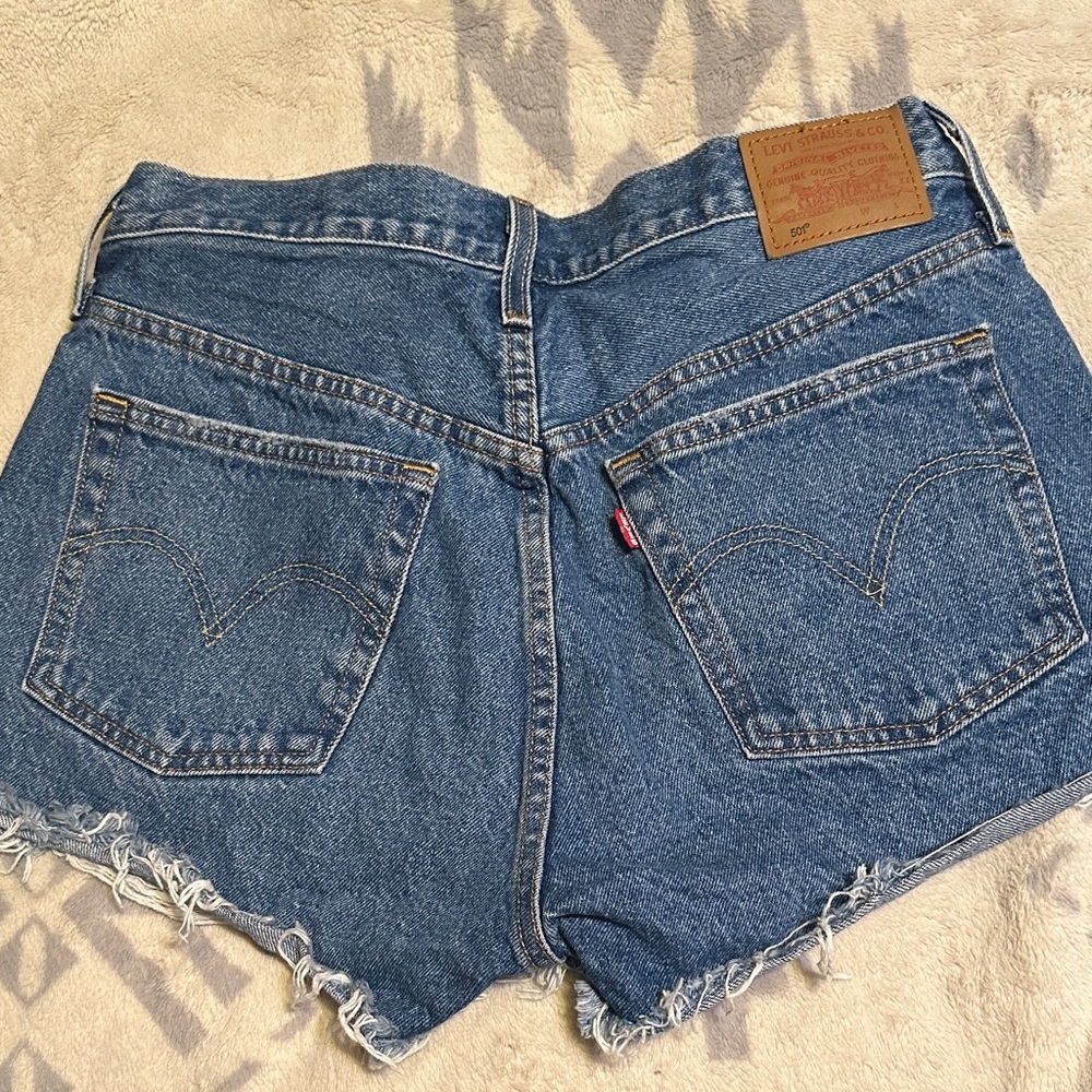 Levi's Classic 501 blue Denim raw hem Jean Shorts size 30